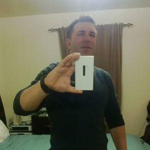 Meet your Posher, Carlos